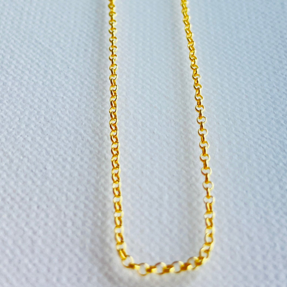 Gold chain necklace on a light gray textured background gold belcher chain women ladies queens gold plated golden 925 silver sterling silver affordable luxury premium jewelllery jewelry high quality trending shop now best selling Deep Shine Jewellers Your Time To Shine DSJ store 