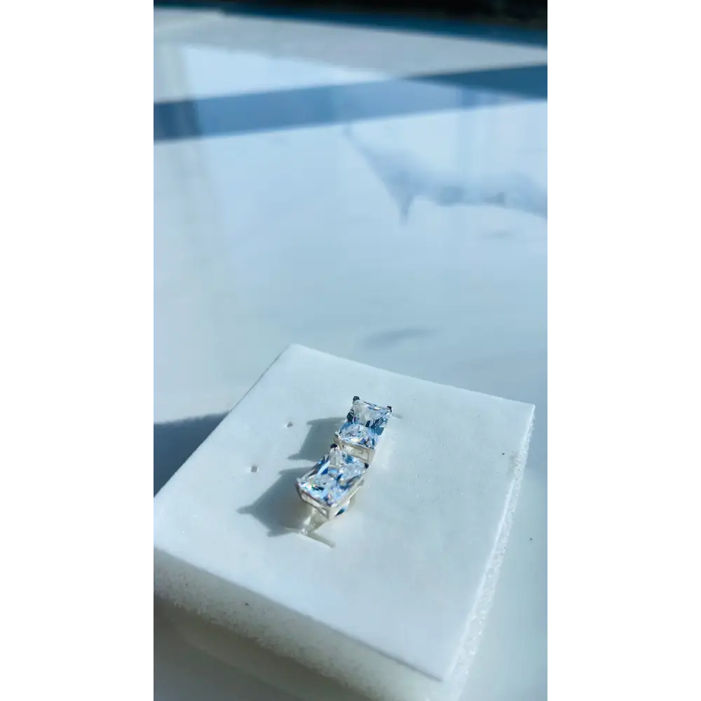 Deep Shine White Gold Silver Rectangle Four Claw Earrings with clear gemstone accents