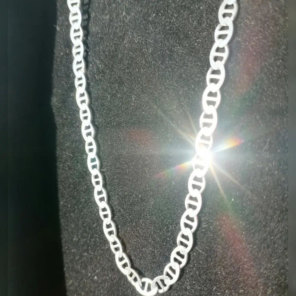 Shiny silver Mariner chain necklace from Shine Brighter collection featuring a silver Mariner chain. jewellery silver jewellery