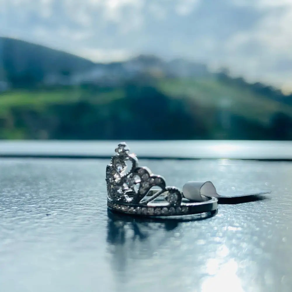 Silver Deep Shine Queen Crown Ring with tiara-shaped design and clear gemstones